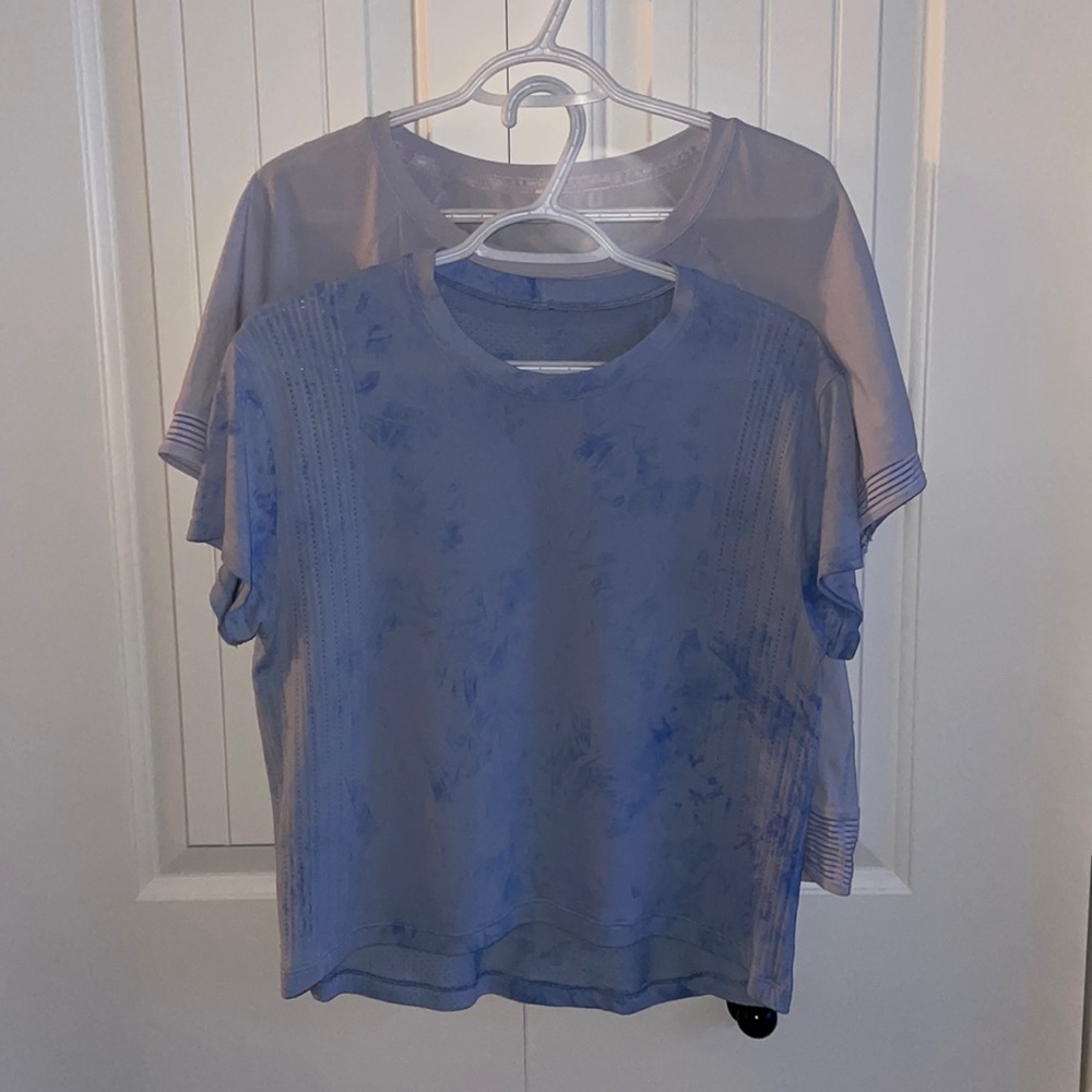 2 lululemon tee shirts size 10/12